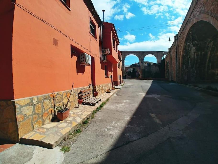 El Vinilo. Aparcamiento Exterior Gratuito Lejlighed Teruel Eksteriør billede